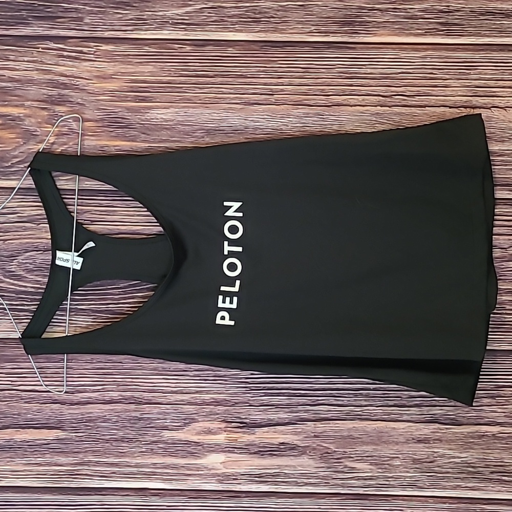 Peloton black tank